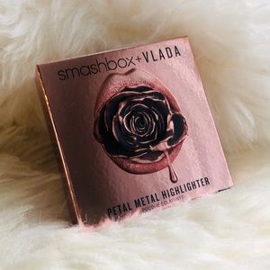 Smashbox Petal Metal Highlighter “Prismatic Petal”